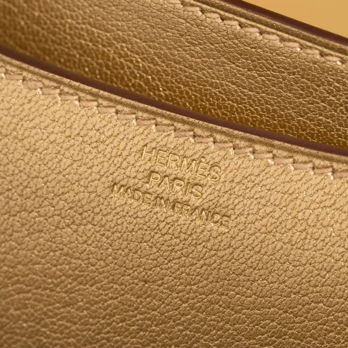 Artisan-Grade Hermès Dupes Constance 18 Chevre Mysore Dore GHW - Replica Handbags - Image 2