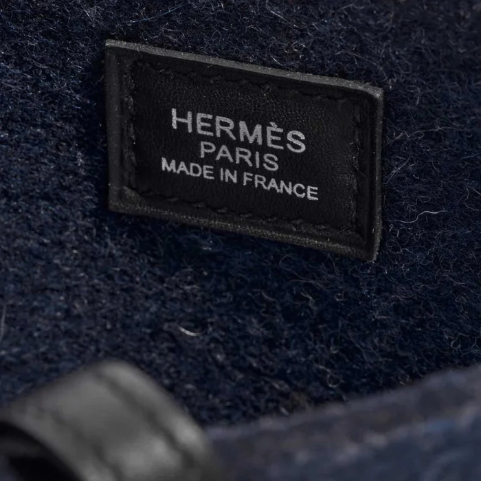 Artisan-Grade Hermès Dupes Evelyne 16 Felt/Swift Bleu Nuit/Black PHW - Replica Handbags - Image 2