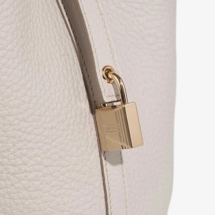 Artisan-Grade Hermès Dupes Picotin 18 Taurillon Clemence Beton PHW - Replica Handbags - Image 6