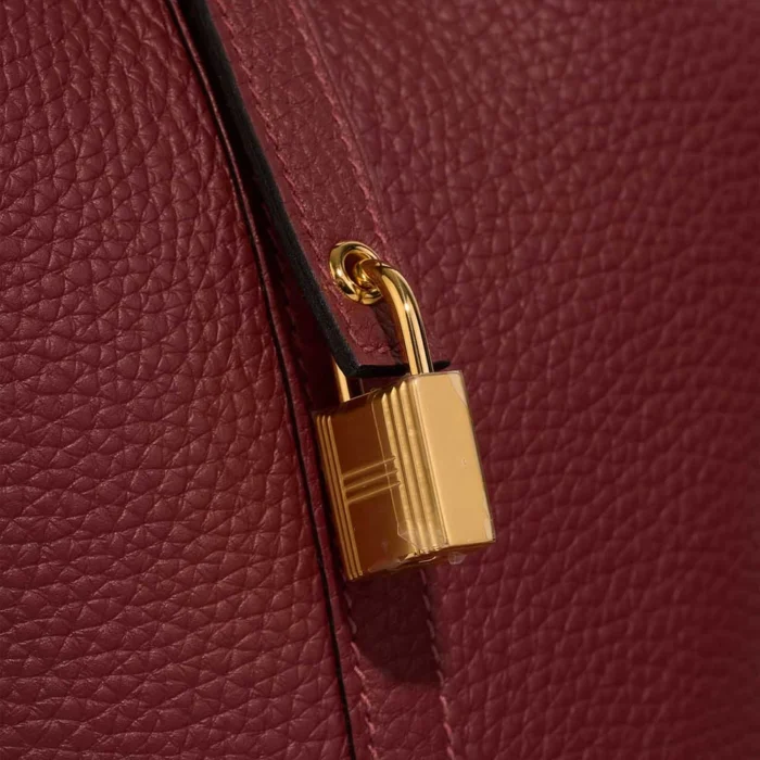 Artisan-Grade Hermès Dupes Picotin 22 Taurillon Clemence Rouge H GHW - Replica Handbags - Image 8
