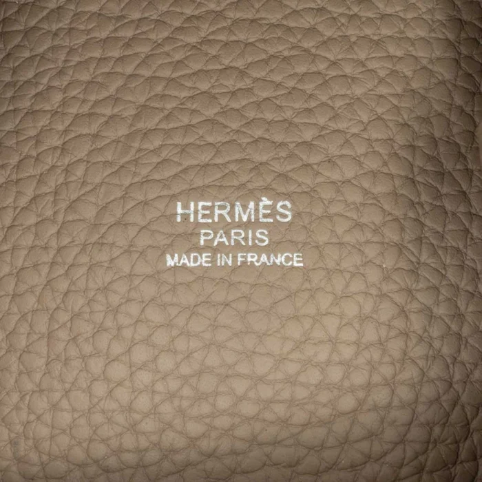 Artisan-Grade Hermès Dupes Picotin 26 Clemence Gris Tourterelle PHW - Replica Handbags - Image 2