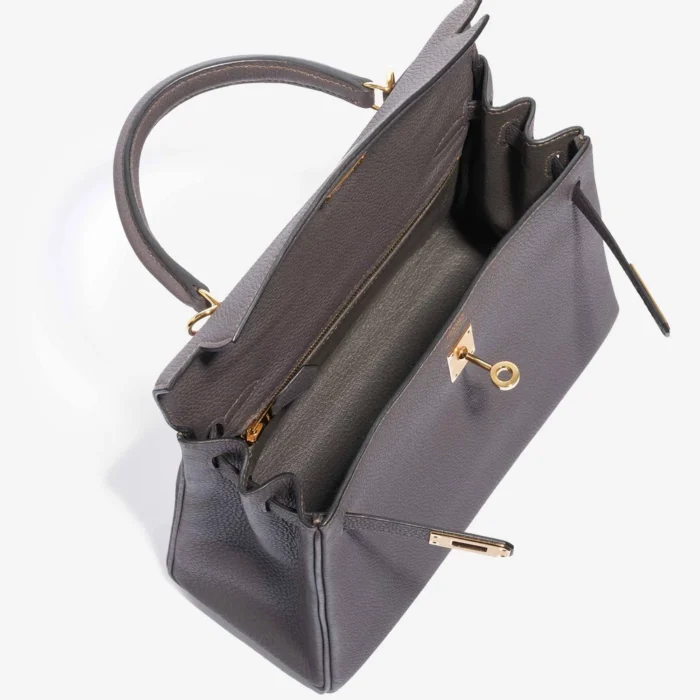 Artisan-Grade Hermès Kelly 25 Togo Etain GHW - DLF - Image 4