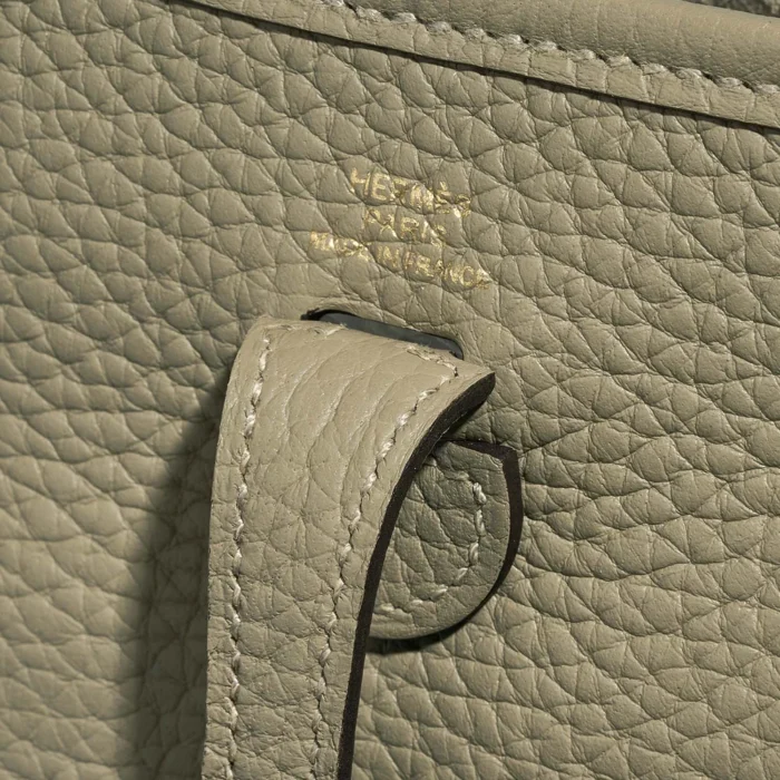 Best Replica Hermès Evelyne 16 Taurillon Clemence Sauge GHW - Replica Handbags - Image 2