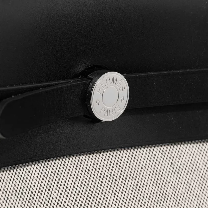 Best Replica Hermès Herbag 39 Toile/Vache Hunter Ecru/Black PHW - Replica Handbags - Image 6