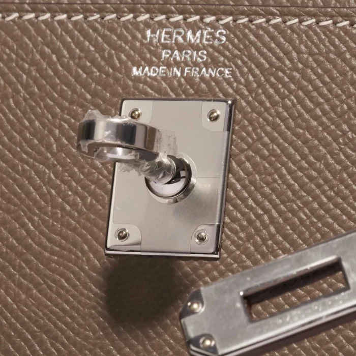 Best Replica Hermès Kelly 25 Epsom Etoupe PHW - Replica Handbags - Image 6