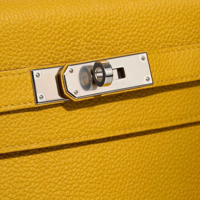 Best Replica Hermès Kelly 28 Togo Jaune Ambre PHW - Replica Handbags - Image 6