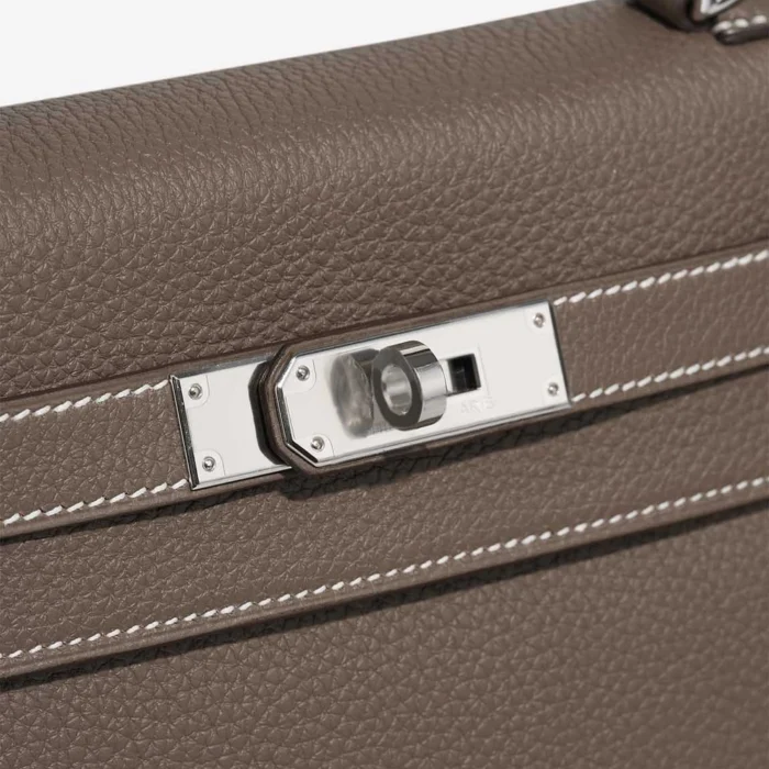 Best Replica Hermès Kelly 28 Togo Etoupe PHW - Replica Handbags - Image 5