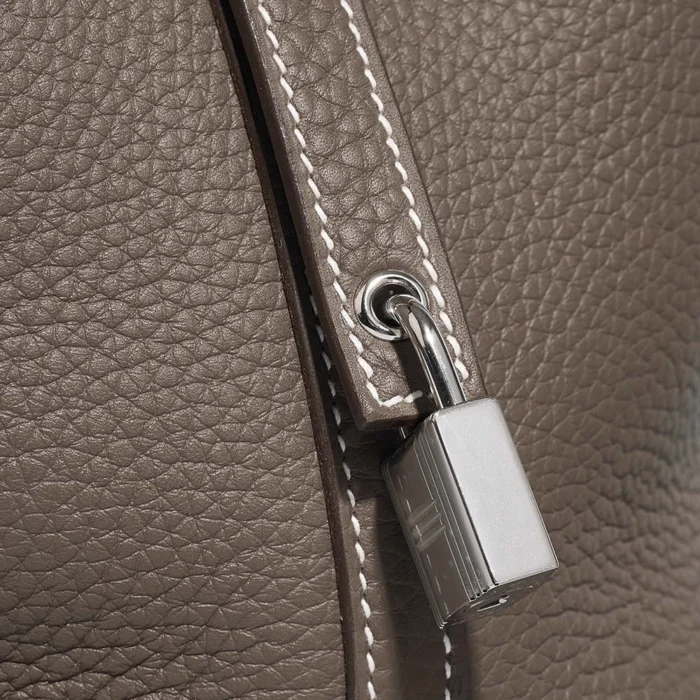 Best Replica Hermès Picotin 18 Taurillon Clemence Etoupe PHW - Replica Handbags - Image 6