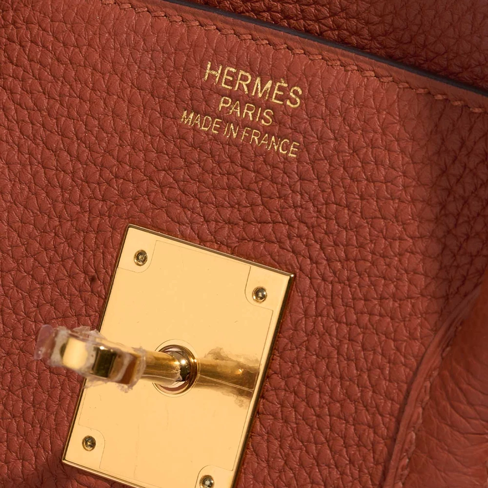 Birkin 35 Handbag in Cuivre Togo Leather with Gold Hardware - Image 6