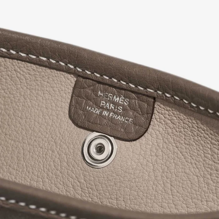 Hermès Replica Evelyne 16 Taurillon Clemence/Doblis Suede Etoupe PHW - DLF - Image 2