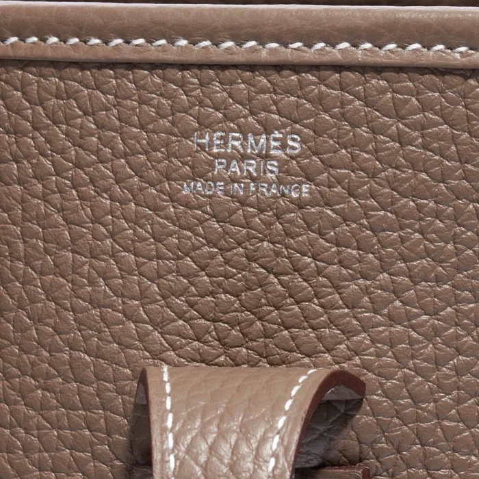 Hermès Replica Evelyne 29 Clemence Etoupe PHW - Replica Handbags - Image 6