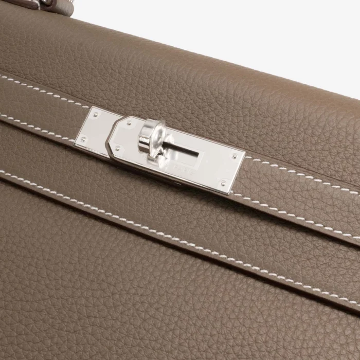 Hermès Replica Kelly 28 Clemence Etoupe PHW - Replica Handbags - Image 7