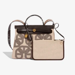 High-End Hermès Inspired Herbag 31 Toile H/Vache Hunter Plume CC Circuit 24 Ebene/Ecru/Beige GHW - Direct Luxury Fashion