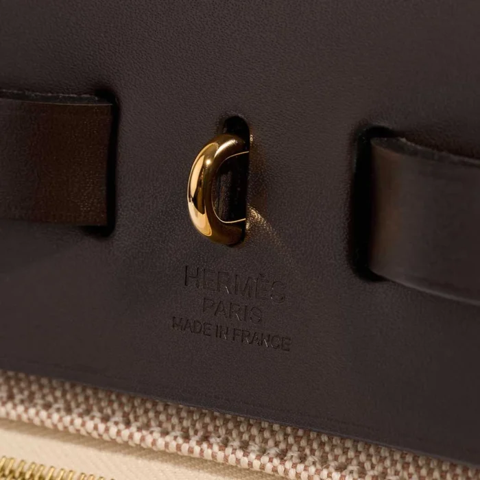 High-End Hermès Inspired Herbag 31 Toile H/Vache Hunter Plume CC Circuit 24 Ebene/Ecru/Beige GHW - Direct Luxury Fashion - Image 2
