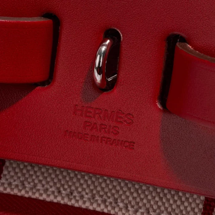 High-End Hermès Inspired Herbag Backpack Vache Hunter/Toile Bordeaux/Ecru/Beige/Piment PHW - Direct Luxury Fashion - Image 5