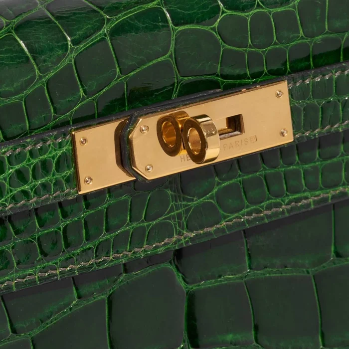 High-End Hermès Inspired Kelly 28 Alligator Mississippiensis Vert Emeralde GHW - Direct Luxury Fashion - Image 6