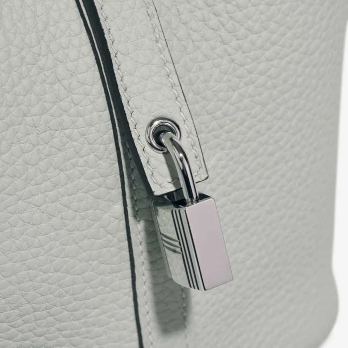 High-End Hermès Inspired Picotin 18 Taurillon Clemence/Swift Gris Neve/Vert Comics PHW - Direct Luxury Fashion - Image 6