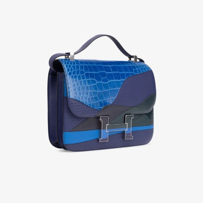 Mirror Quality Hermès Constance 24 Endless Road Alligator/Lizard Bleu Encre/Bleu Zellige/Vert Cypres/Bleu Nuit PHW - Replica Handbags - Image 4
