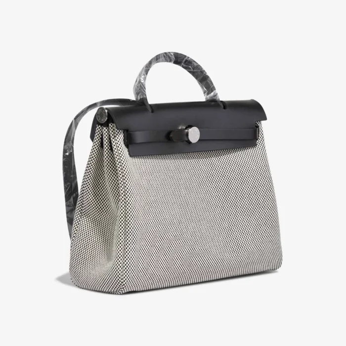 Mirror Quality Hermès Replicas Herbag 31 Vache Hunter/Toile Quadrille Black/Ecru PHW - DLF - Image 6