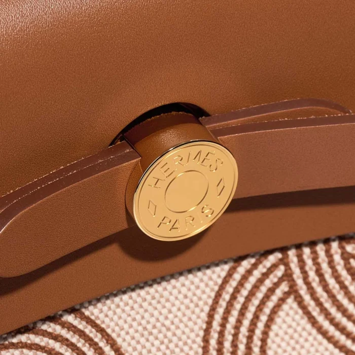 Mirror Quality Hermès Replicas Herbag Circuit 24 31 Toile/Vache Hunter Fauve/Ecru/Beige GHW - DLF - Image 6