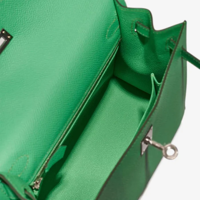 Mirror Quality Hermès Replicas Kelly 25 Epsom Vert Comics PHW - DLF - Image 5