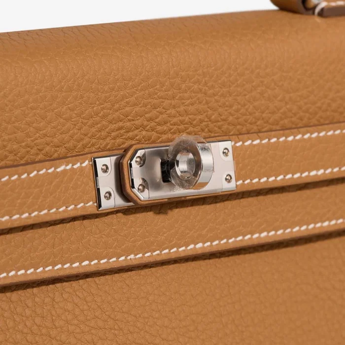 Mirror Quality Hermès Replicas Kelly 25 Togo Sable Naturel PHW - DLF - Image 7