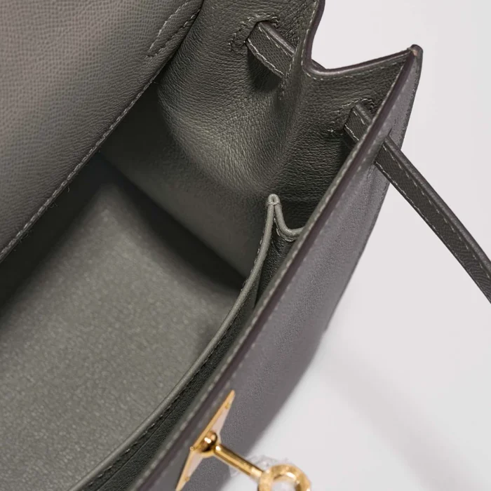 Mirror Quality Hermès Replicas Kelly 25 Veau Madame Vert Amande GHW - DLF - Image 5