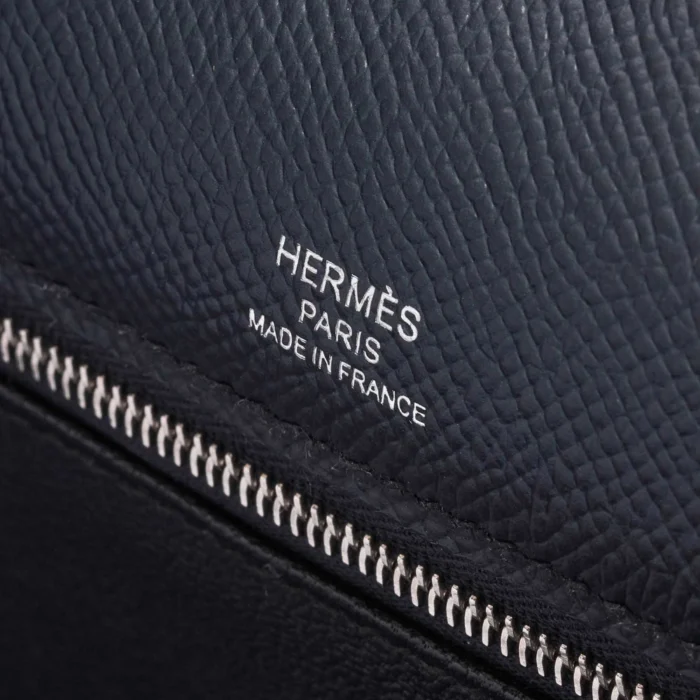 Mirror Quality Hermès Replicas Kelly 28 Epsom Etoupe/Sesame/Blue Indigo PHW - DLF - Image 6