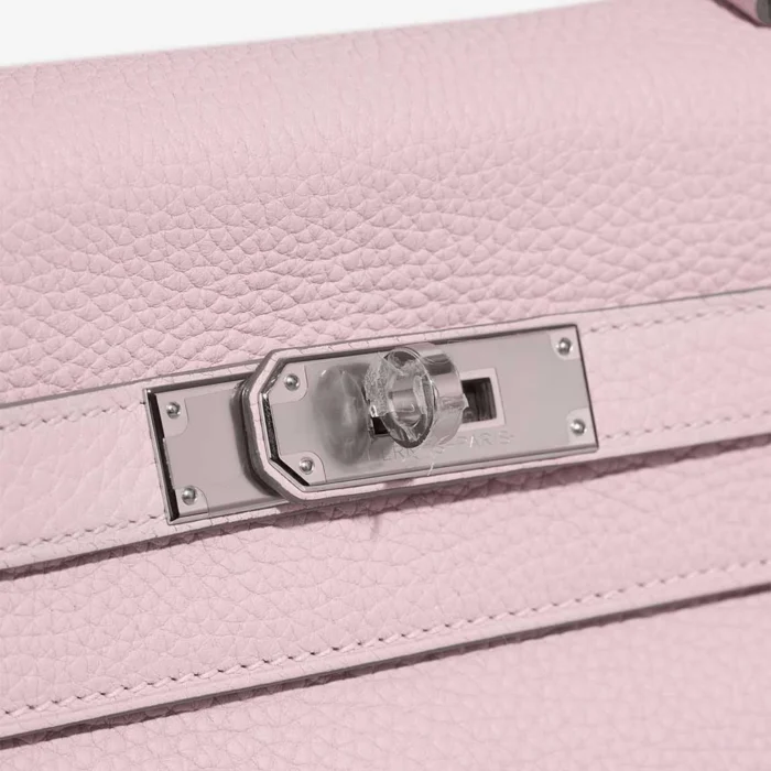 Mirror Quality Hermès Replicas Kelly 28 Taurillon Clemence Mauve Pale PHW - DLF - Image 7