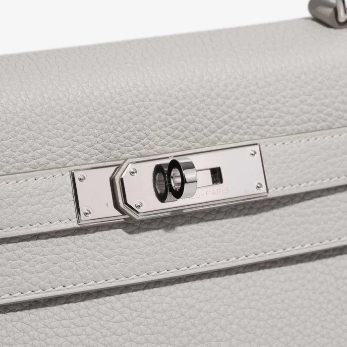 Mirror Quality Hermès Replicas Kelly 28 Togo Gris Pale PHW - DLF - Image 6