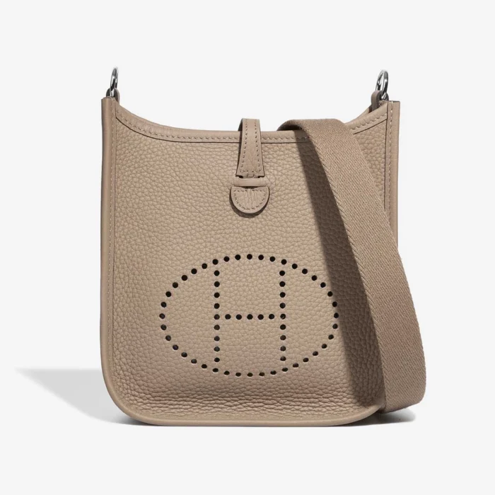 Premium Hermès Replica Evelyne 16 Taurillon Clemence Trench PHW - Direct Luxury Fashion