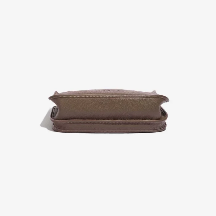 Premium Hermès Replica Evelyne 29 Taurillon Clemence Etoupe GHW - Direct Luxury Fashion - Image 3