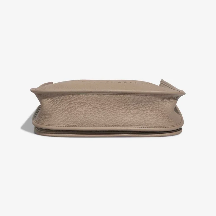 Premium Hermès Replica Evelyne 29 Taurillon Clemence Trench PHW - Direct Luxury Fashion - Image 4