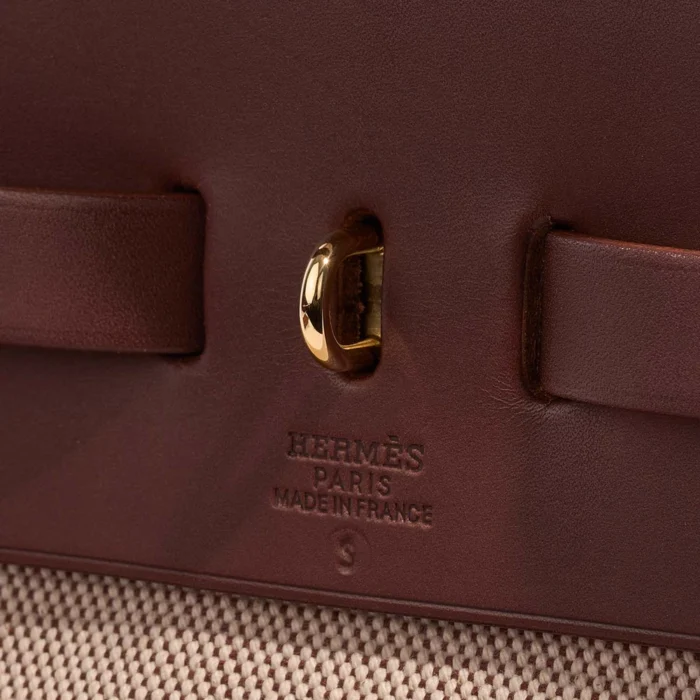 Premium Hermès Replica Herbag 39 Vache Hunter/Toile Ecru/Chataigne PBHW - Direct Luxury Fashion - Image 2