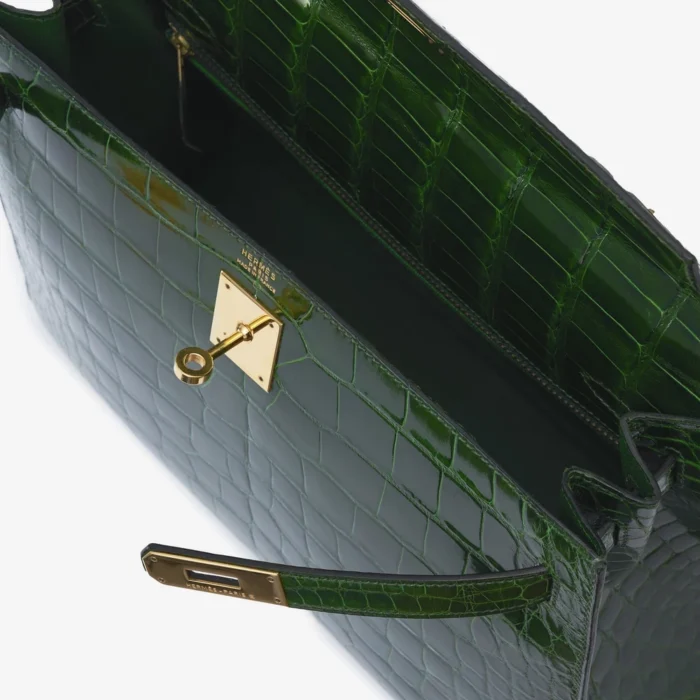 Premium Hermès Replica Kelly 32 Alligator Vert Emerald GHW - Direct Luxury Fashion - Image 4